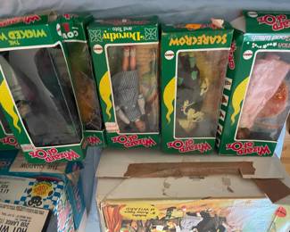 Mego Wizard of Oz Emerald City playset figures box and accessories, vintage 1974.