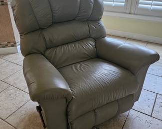 La Z Boy rocker recliner