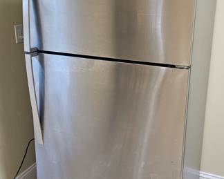 Whirlpool stainless steel refrigerator