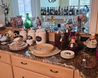 kitchen full