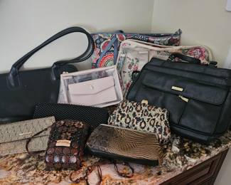 purses & bags
