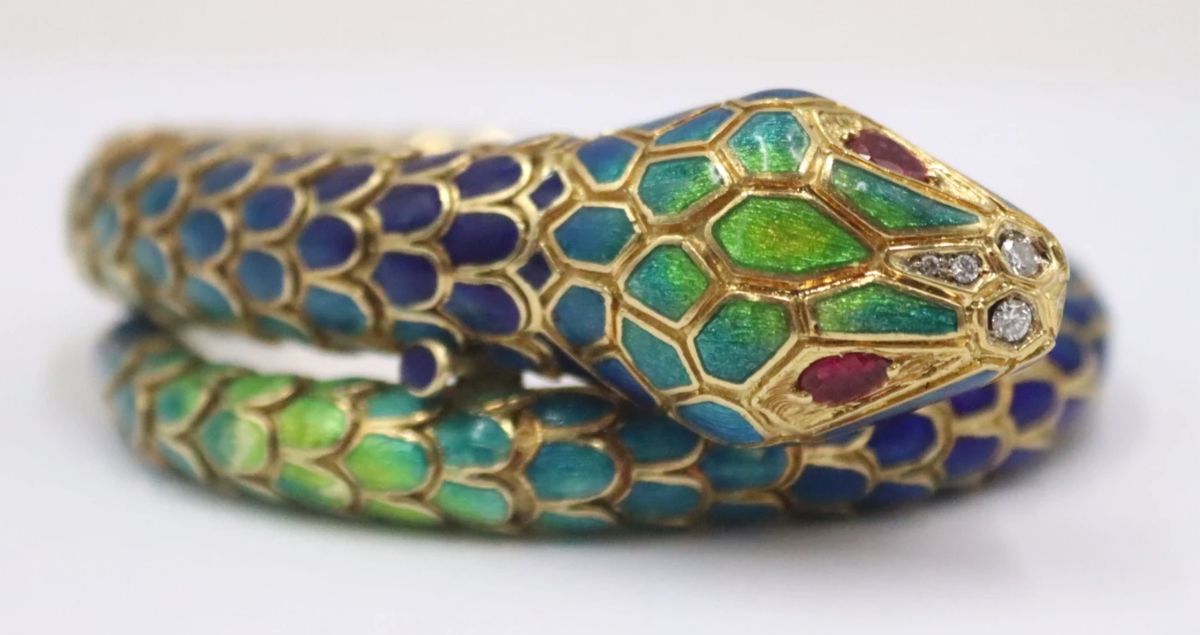 Lot 622 18kt Italian Snake Bracelet  estimate $5,500-$6,500