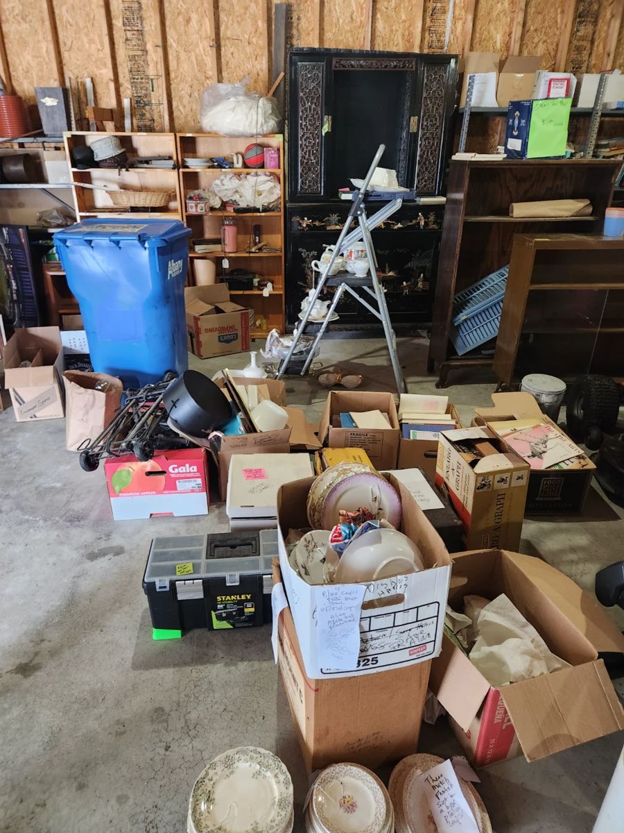 Loudonville Estate Sale in Albany, NY starts on 5/10/2024