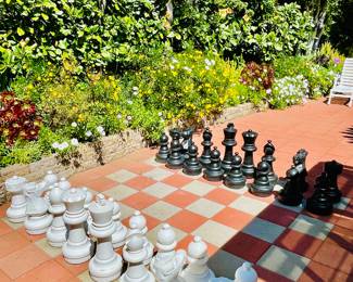 Outdoor 25" Tall MegaChess Chess Set 