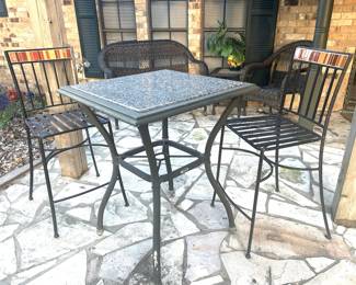 Hampton Bay bistro set 