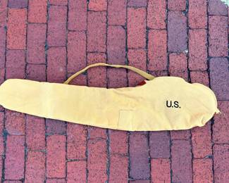 WWII reproduction of a US rifle case bu Garand 