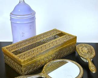 Vintage vanity items 
