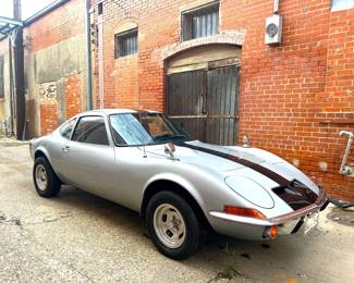 1971 Opel GT with a 1.9L 1900cc engine and 4 speed manual transmission just under 49,000 miles.   .......To register so you can place bids go to www.capitolsalesservices.hibid.com  