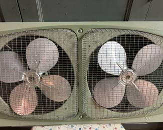 Vintage window fan WORKS