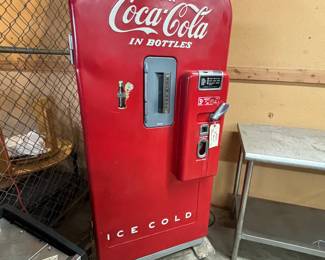 Vintage 10 Cent Vendo 39 Coca Cola Refrigerator 