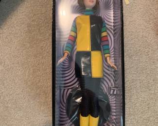 #41	2004 Mod Redux Barbie - NIB	 $40.00 
#42	2004 Mod Redux Barbie - NIB	 $40.00 
