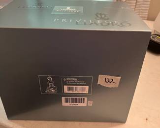 #122	Lladro 1008599 - "Puss in Boots" - 8.75" Tall x 4.75" W 	 $250.00 
