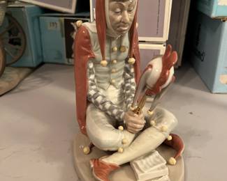 #150	Lladro Court Jester Dave Grossman Design Norman Rockwell Figurine 1405 Vtg. - 5"W x 9.5"H No Box	 $225.00 
