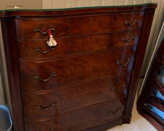 #78	Tomlinson 7 Drawer Chest of Drawers w/curved front w/key - 40x20x42	 $175.00 
