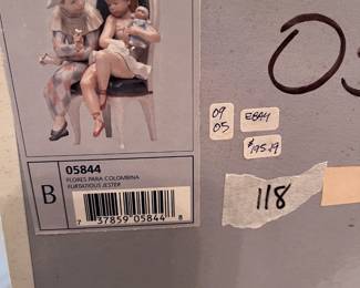 #118	Lladro 05844 - Flirtatious Jester- In Box 10.25"H x 6.25"W	 $175.00 
