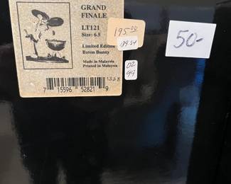 #340	Greenwich collection 465121 Grand Finale Lt121 size 6.5 Baton Bunny 	 $50.00 			
