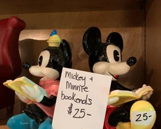 #370	Mickey & Minnie Bookends	 $25.00 
