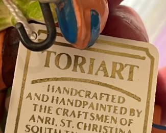 #344	Toriart handcrafted Italian 20-piece clown stage set 	 $75.00 			
