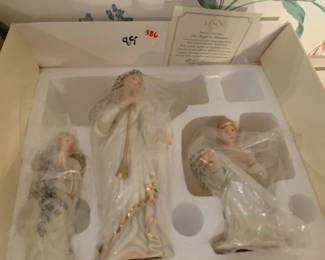 #386	Lenox 3 Angels in Adoration	 $85.00 
