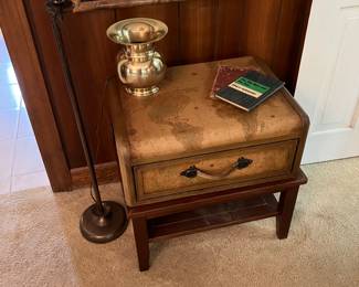 Cool Map Table with Storage