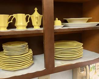 1960’s Cool Yellow Dish Set