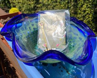 Blue/Green Blown Bowl with Ruffled Ridge