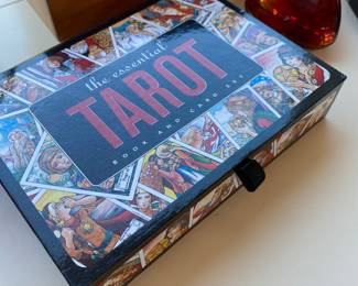 The Essential Tarot Kit: Book and Card Set