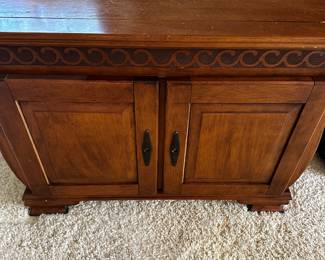 Lovely pair of HARD WOOD nights stands! They are lovely! 