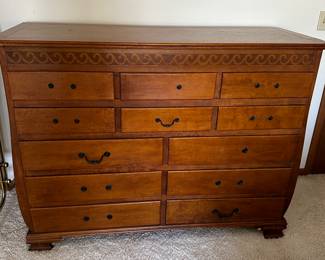 A beautiful SIERRA dresser. Needs new pulls. 