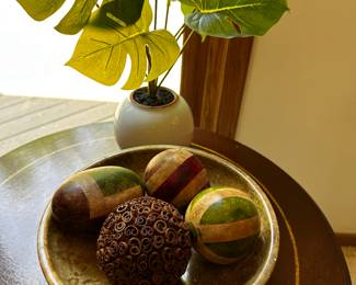 A lovely mahogany round end table and some nice home accessories! 