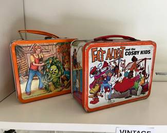 vintage metal lunch boxes with Thermus'