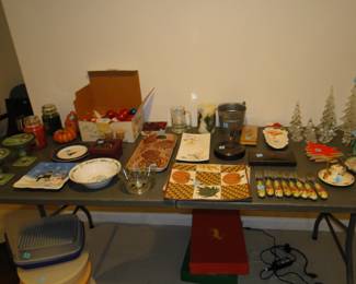 Large variety of everyday items