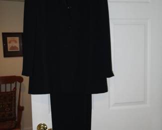 Back to the women's clothing