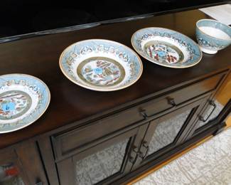 Oriental vintage bowls