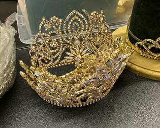 Tiaras & Crowns