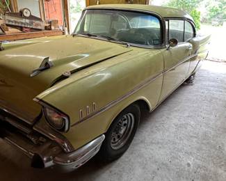1957 Chevy Belair Hardtop- 350 V8 - garaged 4 years ago