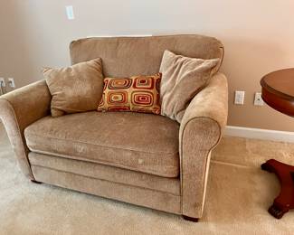 Chair and a half w/twin bed pull out