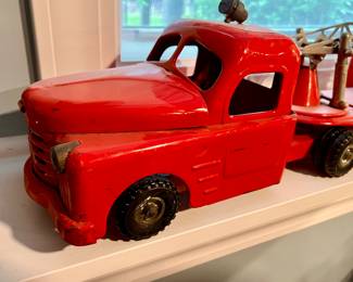 Structo pressed steel fire truck S. F. D.