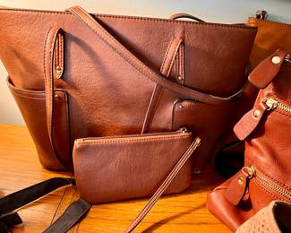 Kelly & Katie purse w/clutch 