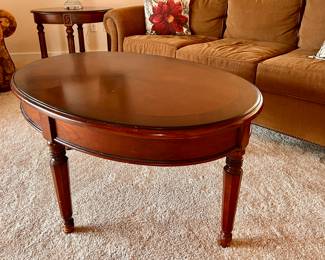 Oval table 