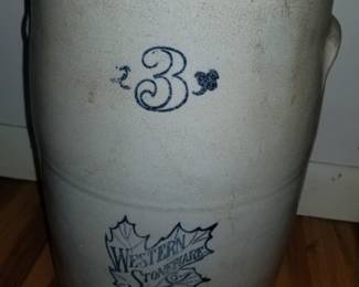 Vintage Western Stoneware 3 Gallon Crock with Lid