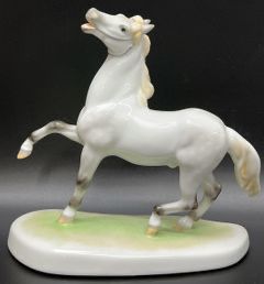 Fine 7.5" high HEREND Porcelain Prancing Horse Figurine
