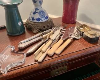 Dining Room & Pottery