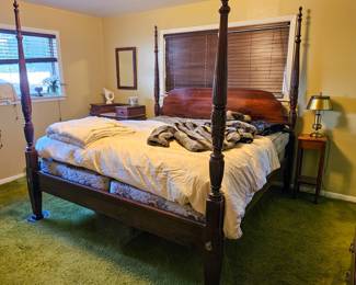 King four poster bed