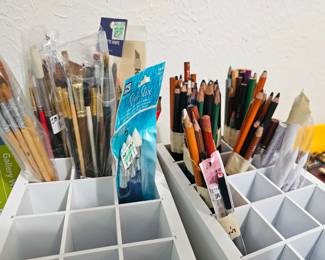 charcoal and graphite pencils