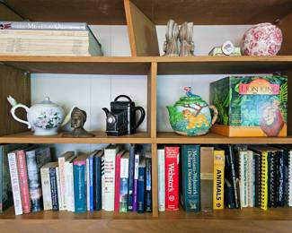 Musical Schmid Lion King teapot, Dept. 56 camera teapot