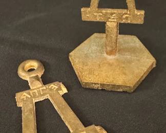 Mason keys, accessories