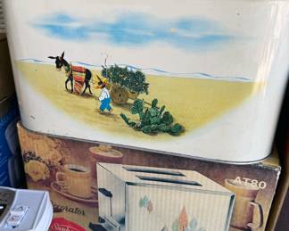 Vintage bread box and toaster