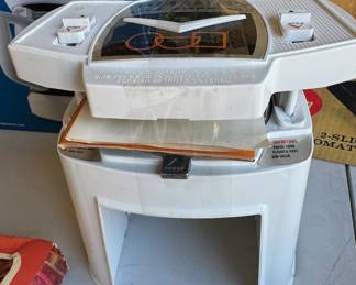 Vintage kitchen appliances