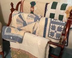 Quilts, quilt rack